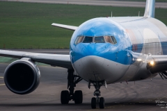 Boeing 767-304(ER) - TUI - G-OBYH - TBE_2386