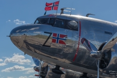 Douglas DC-3